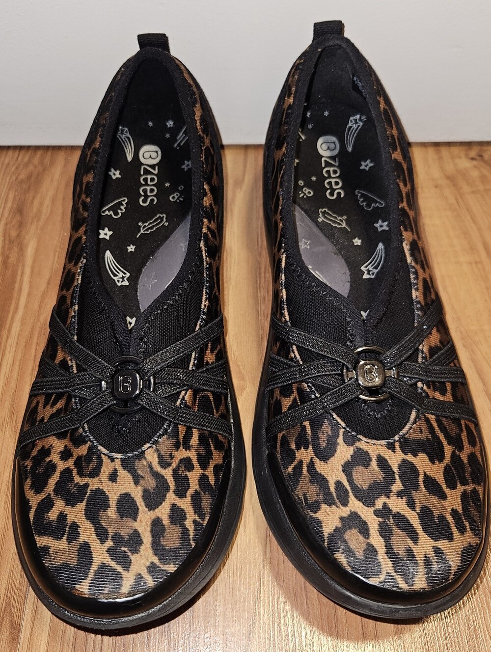 Bzees Women's Leopard Print Slip-On Flats - Brown/Black